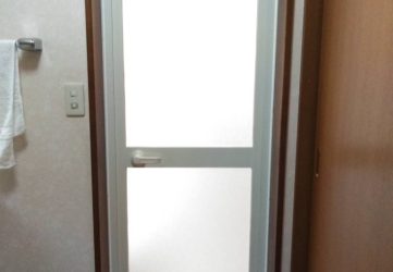 2019-06-07-鈴木様邸-浴室ドア交換完了
